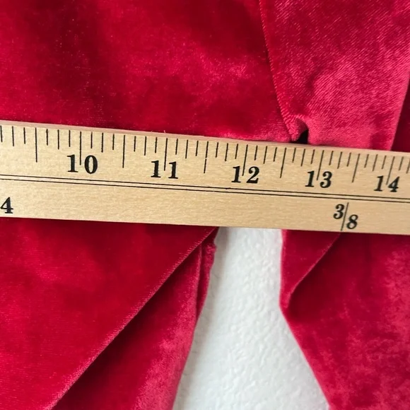 Hollister Red Velvet Long Sleeve Sweatheart Crop Top Vampy Romantic Sz XS - Picture 5 of 7